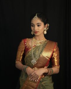 #southindianbridalmakeup #makeupartist #hairstyle #sareedraping #stylist #makeup #jewellery #mo